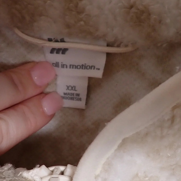 All in Motion Women's Sherpa Cropped Jacket - Beige and white leopard size XXL - Picture 8 of 10